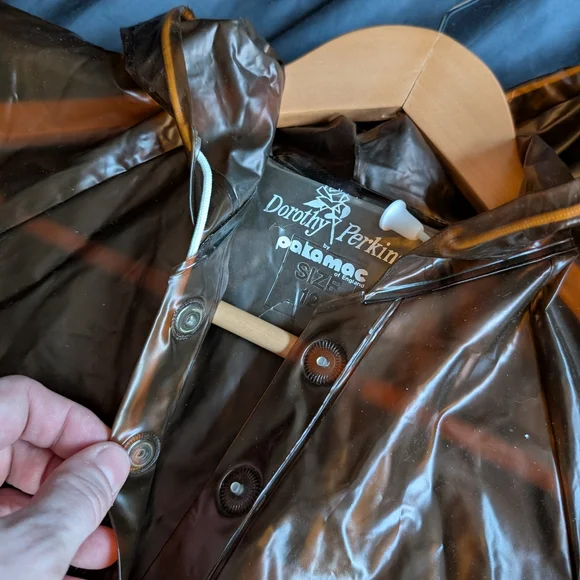Stunning Retro Dorothy Perkins Pakamac Semi-transparent Brown Hooded Rain Jacket - Picture 10 of 16